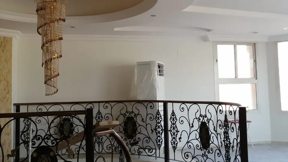 ورق جدران فخم الرياض